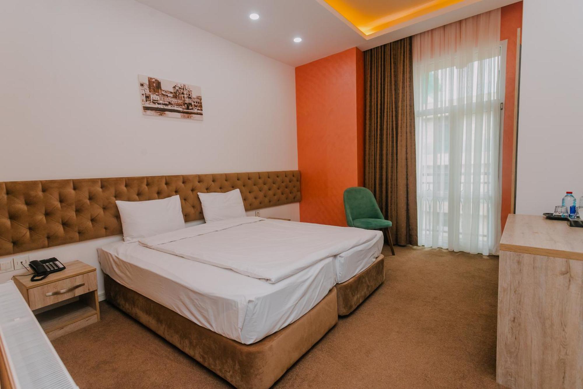 Madina-Zamzam Halal Hotels Group Baku Ngoại thất bức ảnh